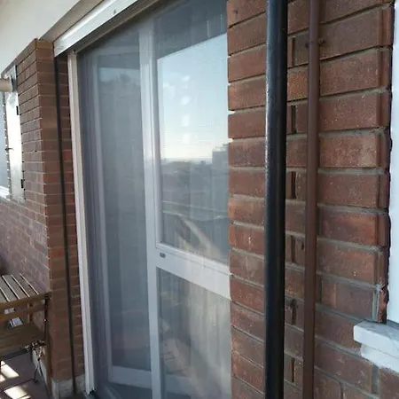 アパート Grazioso Moderno In Mirafiori トリノ