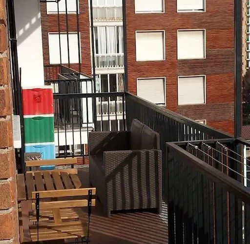 Appartement Grazioso Moderno In Mirafiori Turijn