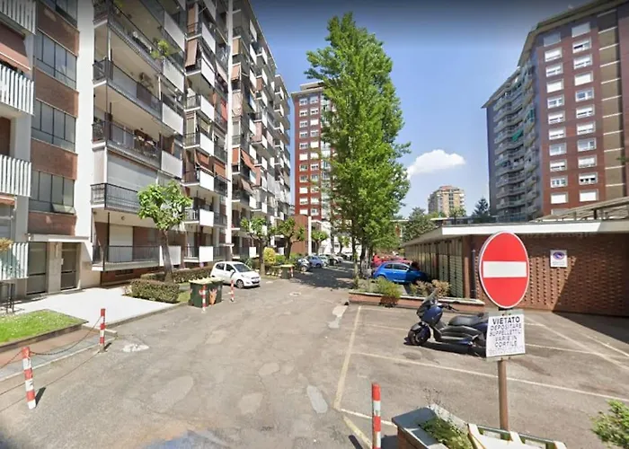 Grazioso Moderno In Mirafiori Apartamento